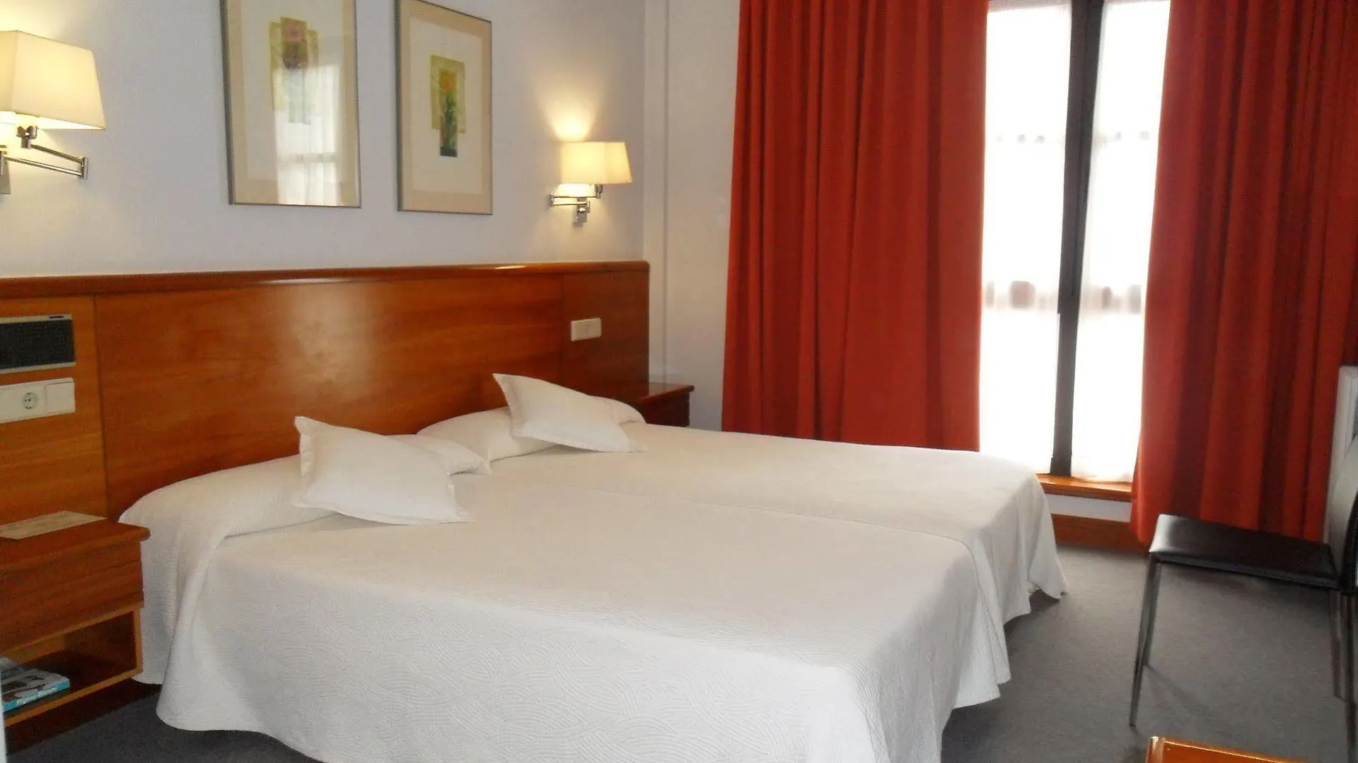Hotel Anoeta San Sebastian 3*,
